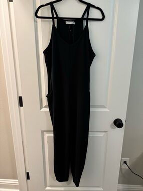 Sincerely Jules Black Sleeveless Rommper with Pockets Medium